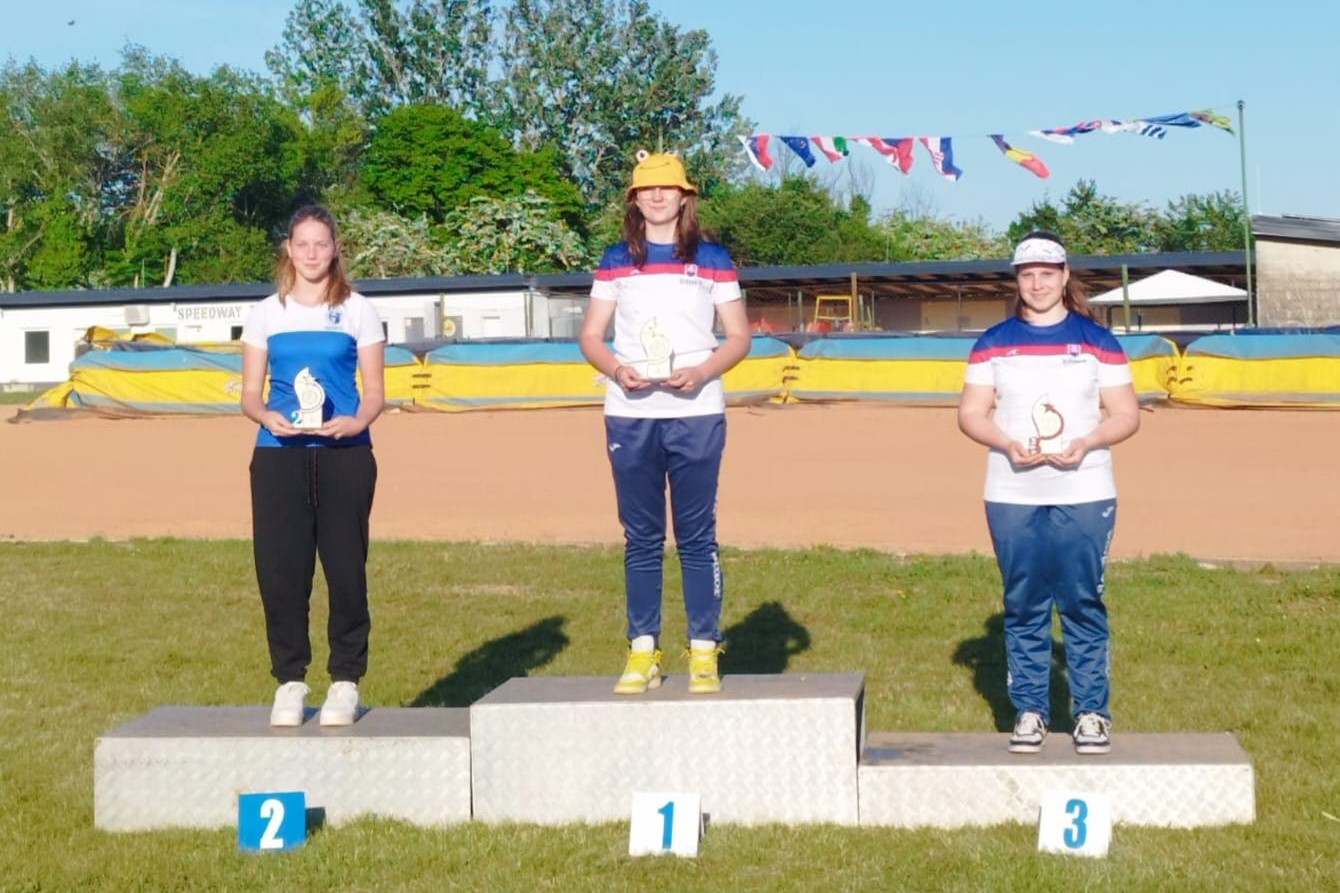 Jakubeková a Tollarovičová